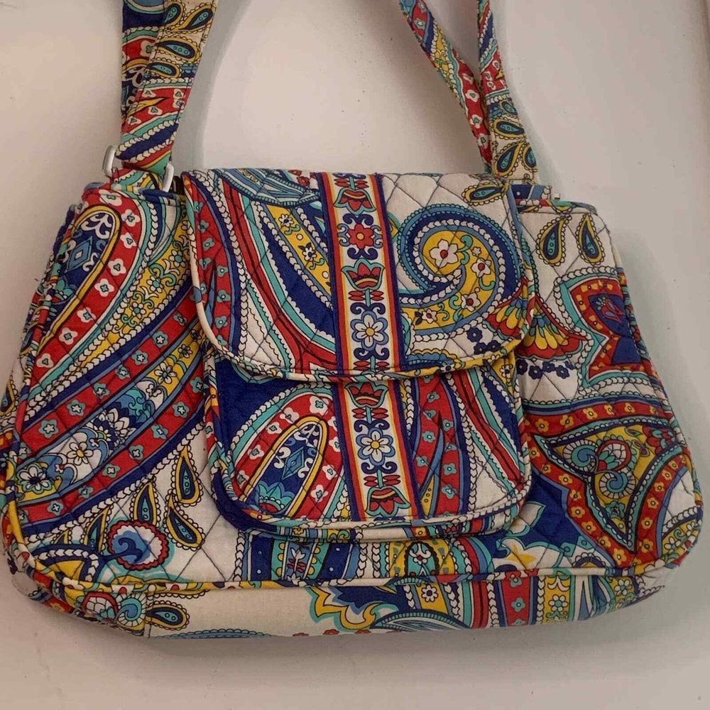 EUC Vera Bradley Marina Paisley Quilted Cotton Handbag